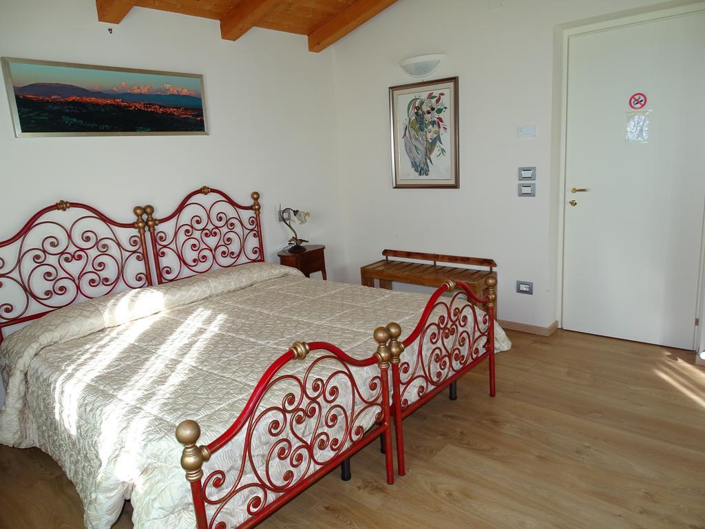 B&B Spring Перуджа Экстерьер фото